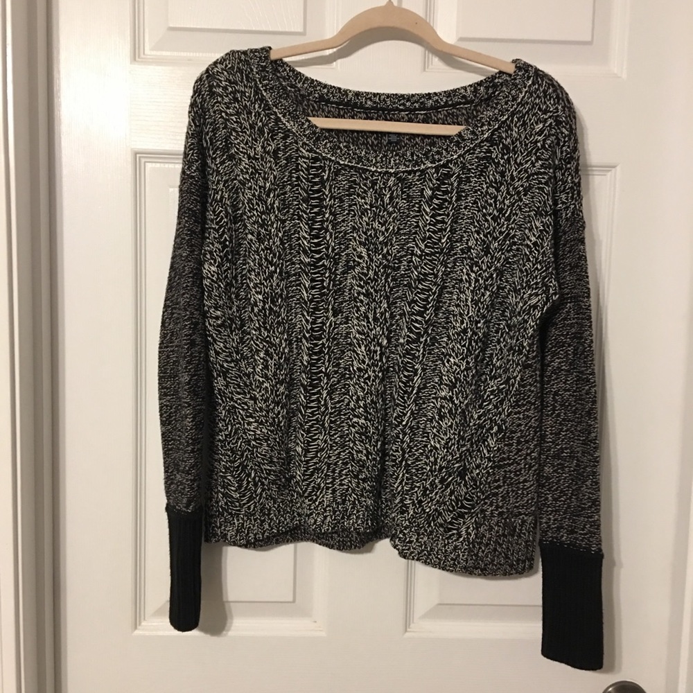 American Eagle sweater